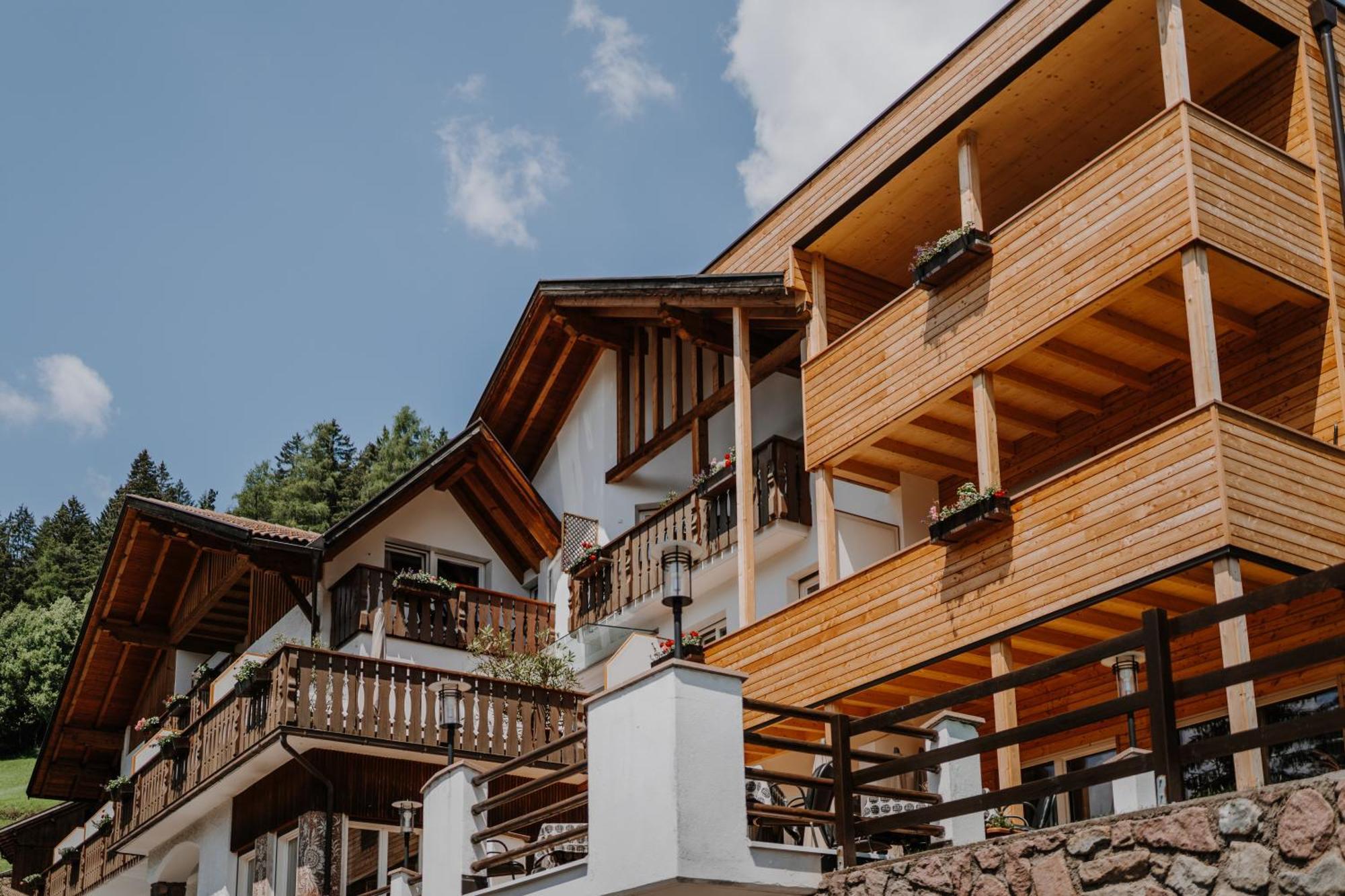 נובה לבנטה Hotel Berghaus Rosengarten מראה חיצוני תמונה